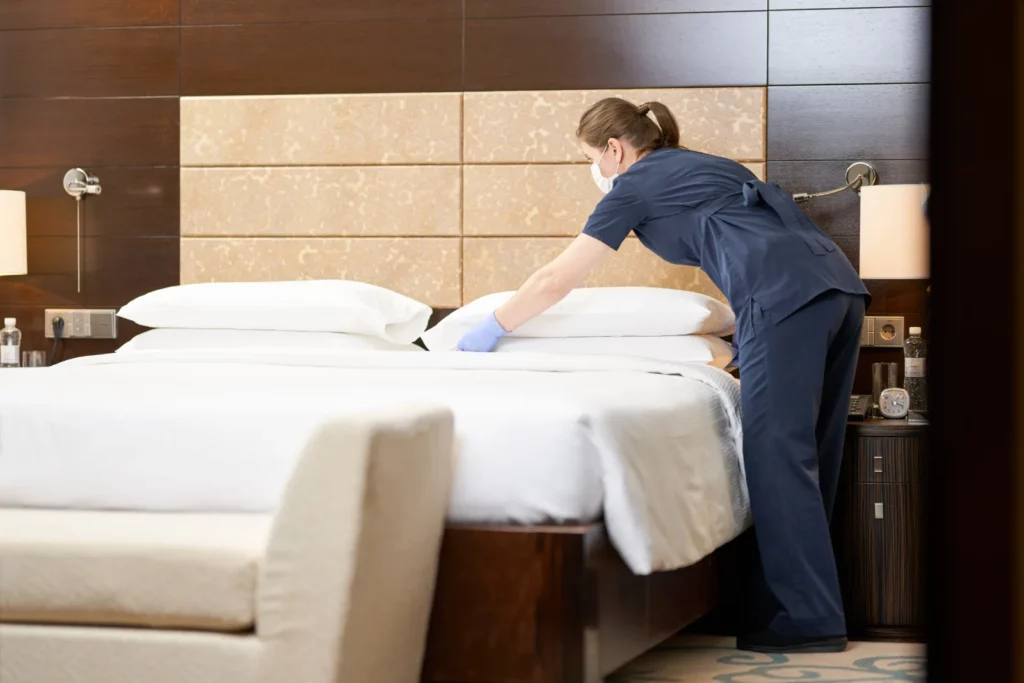 Comment nettoyer son matelas en profondeur : taches, odeurs et acariens